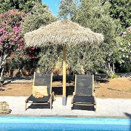 펜션 Smiling Lemon Avec Piscine Privee Engaraí